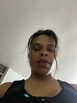Snapshot of _diamondpamela chatting on May 19, 2026, 1:56 am diamondpamela online show from May 19, 2026, 1:56 am
