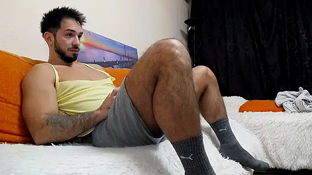 MichaelWills online show from November 11, 2025, 5:46 pm