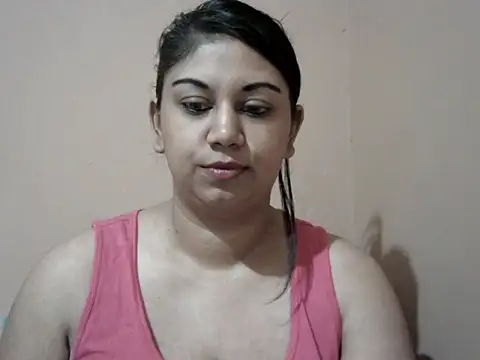 Snapshot of bellachow10 chatting on April 23, 2026, 6:03 am bellachow10 online show from April 23, 2026, 6:03 am