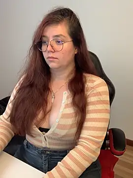 kayortiiz online show from September 26, 2025, 2:37 am