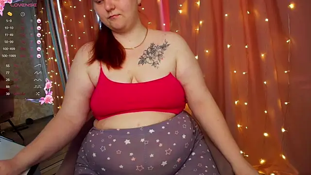 Snapshot of Mia_Bows chatting on June 25, 2026, 1:16 am Mia Bows online show from June 25, 2026, 1:16 am