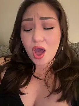 RosieDixx online show from November 27, 2025, 4:58 am