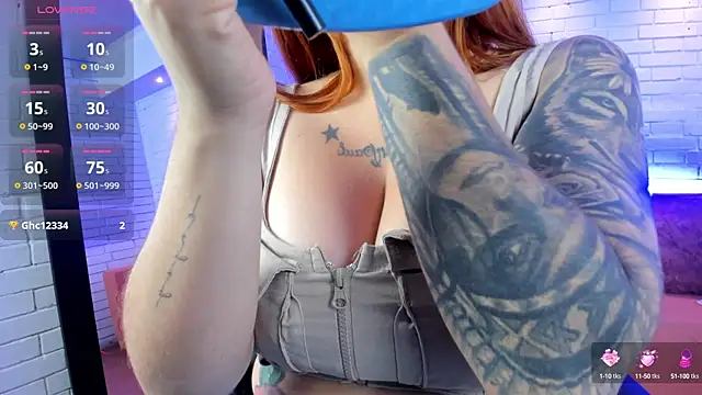 kimbrownn online show from October 3, 2025, 1:19 pm