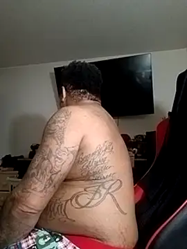 yellowwetfox online show from December 8, 2024, 3:00 am