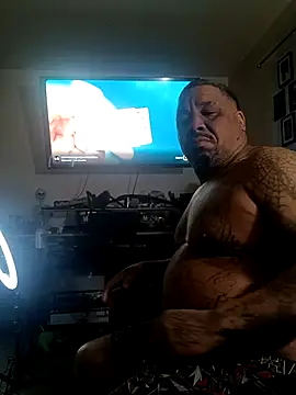 yellowwetfox online show from March 22, 2025, 1:08 pm