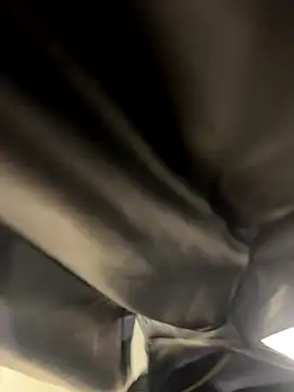 CrazzyChicks online show from November 30, 2025, 9:13 am