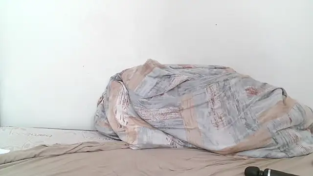 Snapshot of bonbonitaa chatting on February 14, 2025, 1:08 pm bonbonitaa online show from February 14, 2025, 1:08 pm