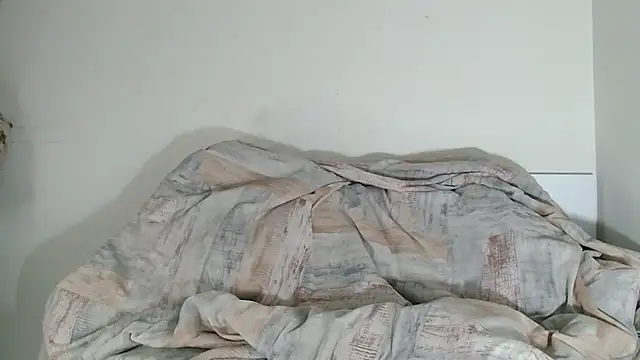 Snapshot of bonbonitaa chatting on November 29, 2025, 10:24 pm bonbonitaa online show from November 29, 2025, 10:24 pm