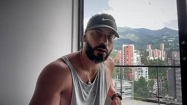 romeolovedark online show from October 7, 2025, 6:16 pm