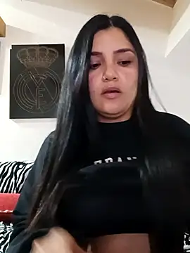 laura dirtyhot online show from October 30, 2025, 5:35 pm