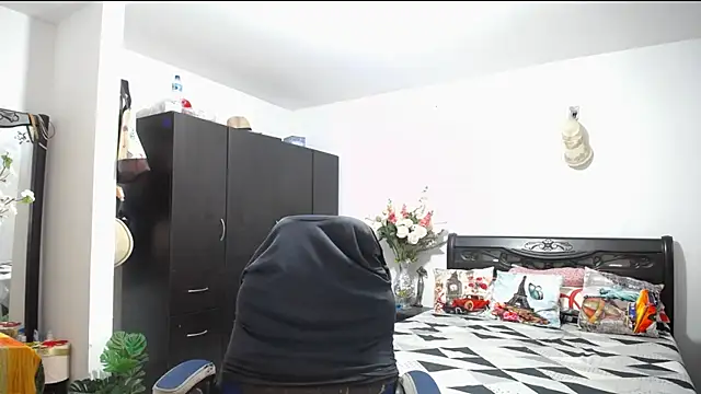 Xiimen online show from January 30, 2025, 5:28 pm