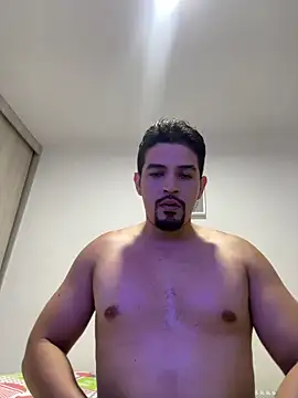 Snapshot of Axelmarkhoot chatting on May 24, 2026, 4:39 am Axelmarkhoot online show from May 24, 2026, 4:39 am
