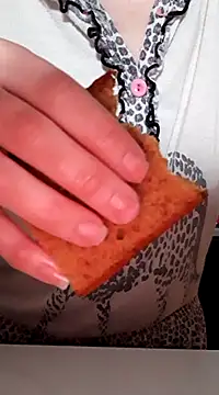 Moi Lina online show from January 6, 2025, 1:52 pm