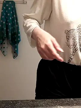 Moi Lina online show from September 9, 2025, 11:21 am