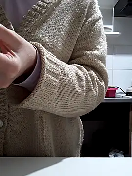 Moi Lina online show from November 16, 2025, 1:17 pm