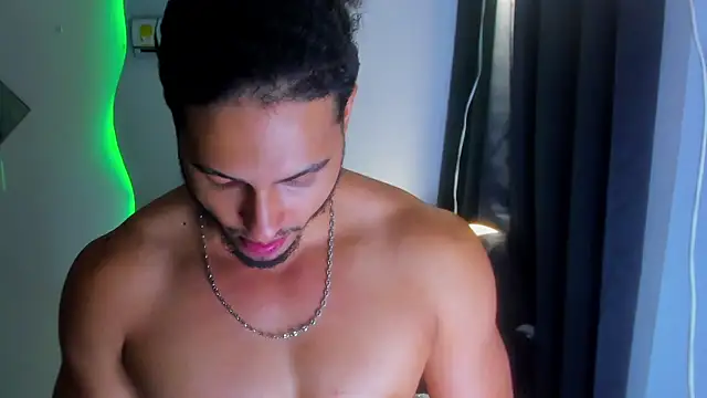 Snapshot of Kris_Khalifa69 chatting on June 14, 2026, 2:24 am Kris Khalifa69 online show from June 14, 2026, 2:24 am