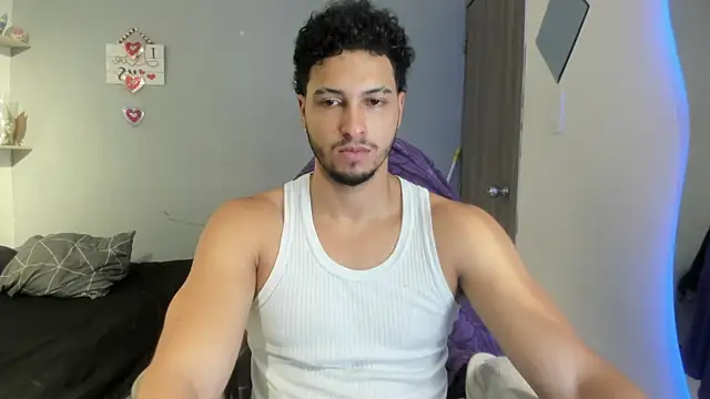 Snapshot of Kris_Khalifa69 chatting on July 15, 2026, 3:06 pm Kris Khalifa69 online show from July 15, 2026, 3:06 pm