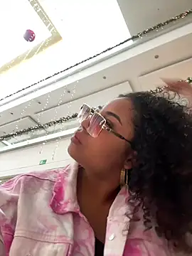 420Geminis online show from December 18, 2024, 5:10 pm