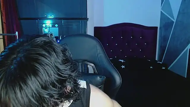 littlextreme online show from April 16, 2026, 3:07 am