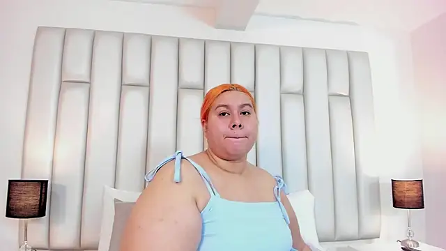 aandreaperez online show from February 27, 2025, 11:31 am