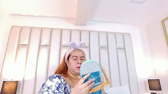 aandreaperez online show from January 12, 2026, 11:37 am