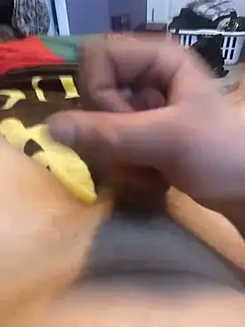 Snapshot of Hugetings chatting on January 5, 2025, 9:47 pm Hugetings online show from January 5, 2025, 9:47 pm