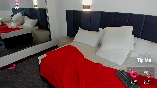 EmilySumer online show from December 22, 2024, 7:42 pm