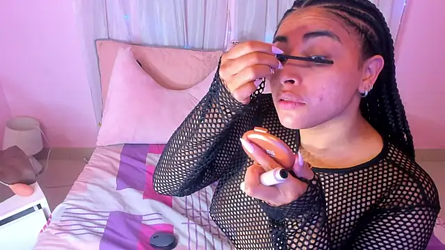 Kirara 22 online show from January 19, 2025, 4:01 am