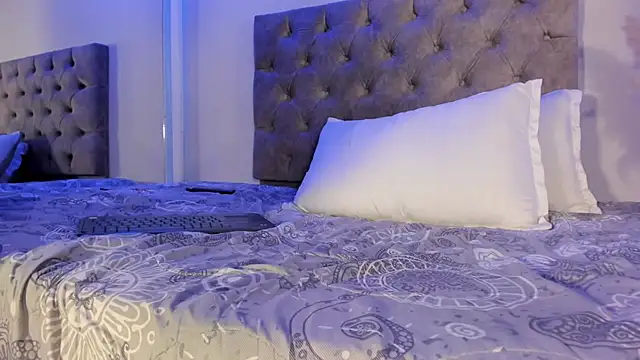 ale cam online show from December 15, 2025, 12:37 am