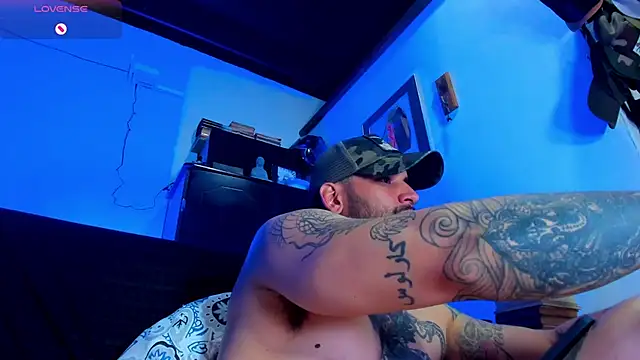 CamiloGray  online show from February 14, 2025, 12:47 pm