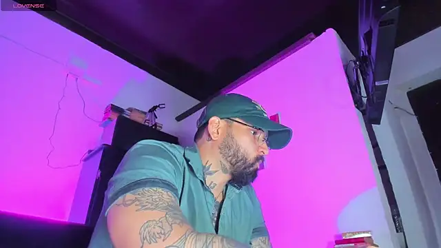 CamiloGray  online show from September 22, 2025, 2:08 pm