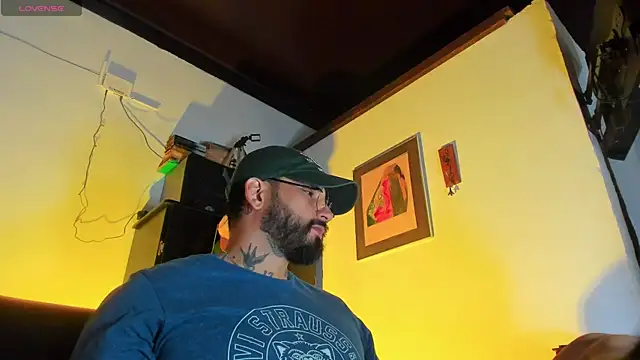 CamiloGray  online show from November 3, 2025, 3:13 pm