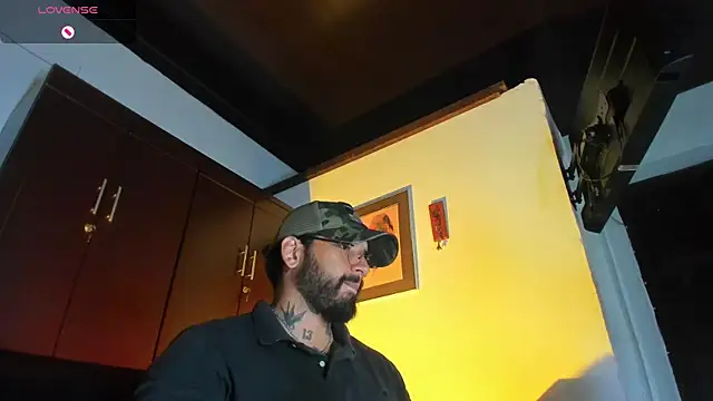 Snapshot of CamiloGray_ chatting on January 14, 2026, 2:55 pm CamiloGray online show from January 14, 2026, 2:55 pm