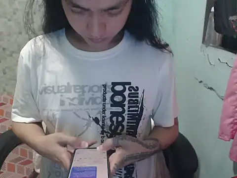 itsmacky4u online show from February 26, 2025, 2:03 pm