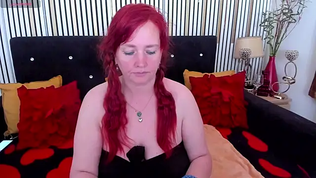 Snapshot of SinFulTitsDD chatting on July 1, 2026, 1:02 pm SinFulTitsDD online show from July 1, 2026, 1:02 pm