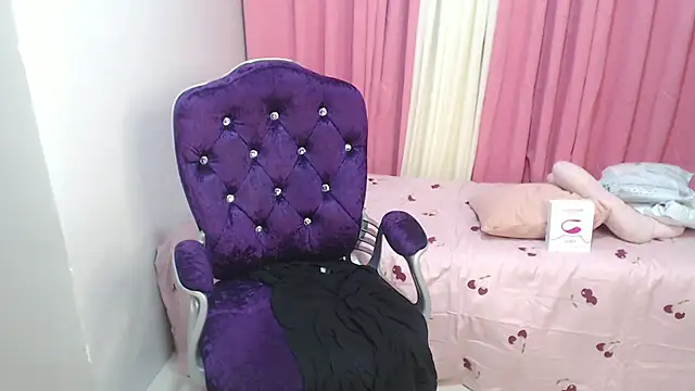 xSexynineDollx online show from September 24, 2025, 3:21 am