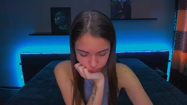 AlexaBarkley online show from February 6, 2025, 6:18 am