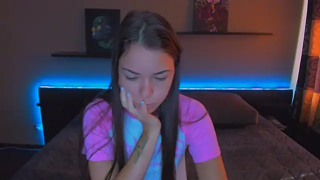 AlexaBarkley online show from September 16, 2025, 12:33 am