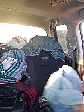 Snapshot of SheIsSomething chatting on February 28, 2025, 12:43 am SheIsSomething online show from February 28, 2025, 12:43 am