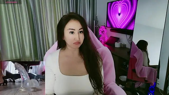 Snapshot of AsianQueens chatting on October 30, 2025, 3:19 am AsianQueens online show from October 30, 2025, 3:19 am