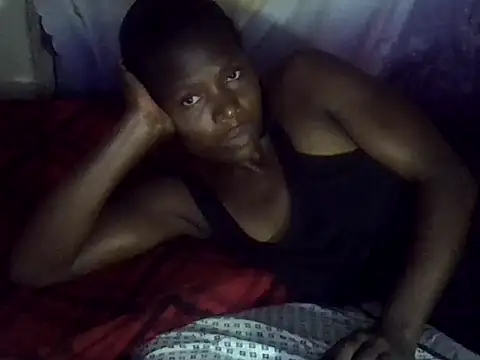 cute-shamza online show from April 21, 2026, 2:26 am