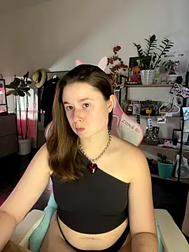 sweetest pie online show from October 5, 2025, 2:37 pm