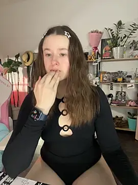 sweetest pie online show from November 27, 2025, 6:43 pm