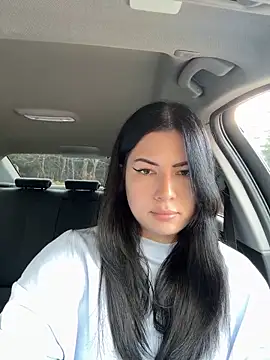 clairewntr online show from December 17, 2024, 1:27 pm