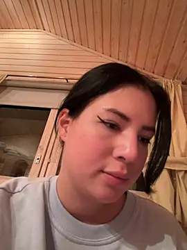 clairewntr online show from December 30, 2024, 9:50 pm