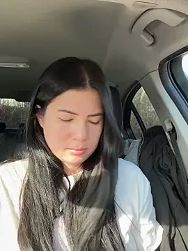 clairewntr online show from March 4, 2025, 9:29 am