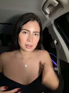 clairewntr online show from November 13, 2025, 9:47 pm