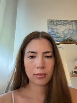 Snapshot of clairewntr chatting on June 14, 2026, 12:51 pm clairewntr online show from June 14, 2026, 12:51 pm