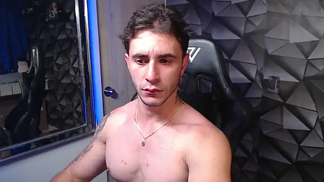 Latino stud4u online show from March 2, 2025, 1:04 am