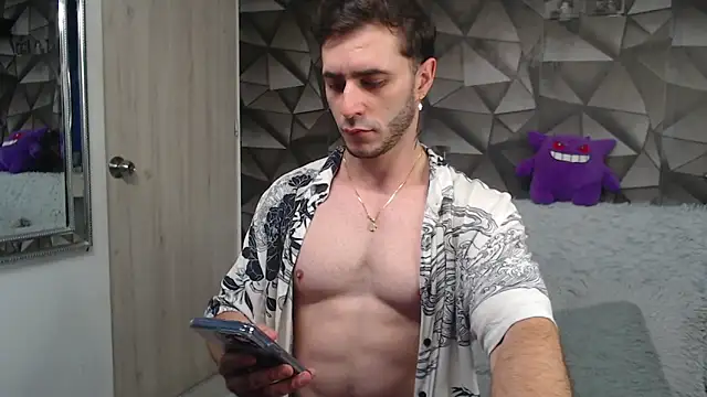 Latino stud4u online show from January 7, 2026, 11:18 pm